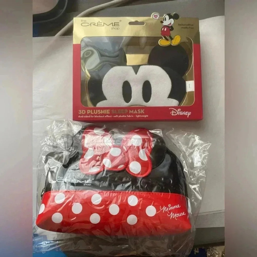 Le Crème plush Mickey eye mask new with Minnie Makeup bag